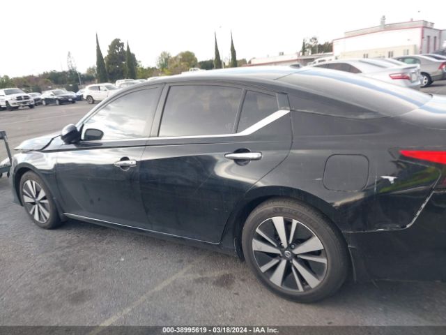 1N4BL4DV4NN415500 Nissan Altima Sv Fwd