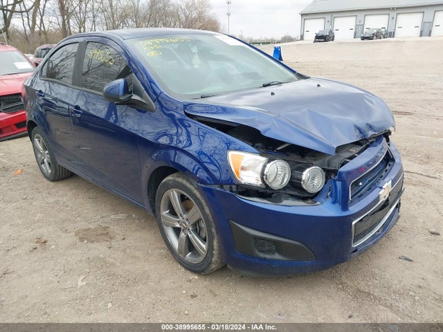 Chevrolet Sonic Ls Manual 2014 1G1JB5SH9E4147795 Image 12