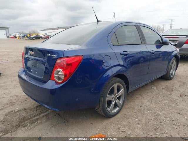 Chevrolet Sonic Ls Manual 2014 1G1JB5SH9E4147795 Image 4