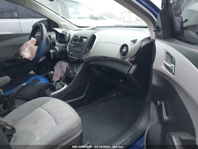 Chevrolet Sonic Ls Manual 2014 1G1JB5SH9E4147795 Image 5