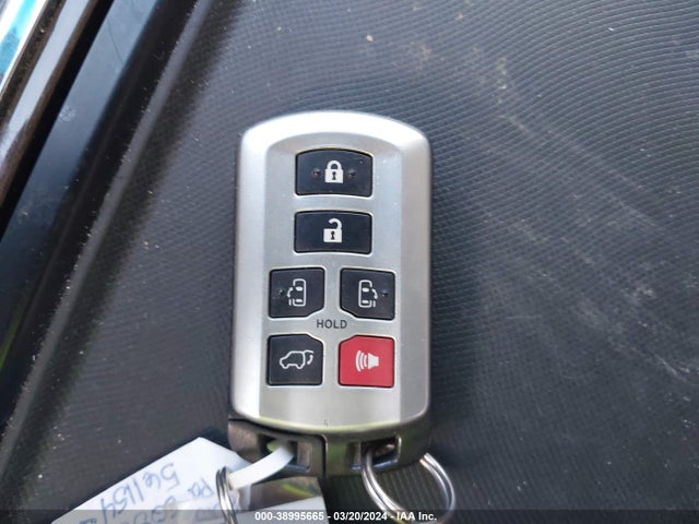 Toyota Sienna Xle 8 Passenger 2015 5TDYK3DC1FS561154 Image 11