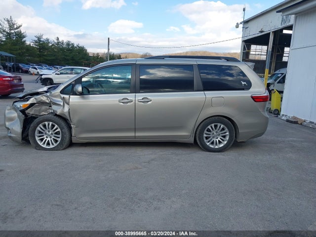 Toyota Sienna Xle 8 Passenger 2015 5TDYK3DC1FS561154 Image 14