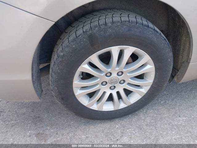 Toyota Sienna Xle 8 Passenger 2015 5TDYK3DC1FS561154 Image 20