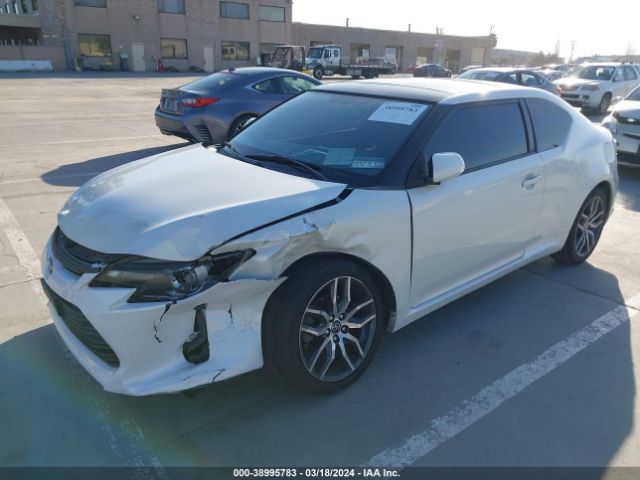 JTKJF5C76GJ023806 Scion TC