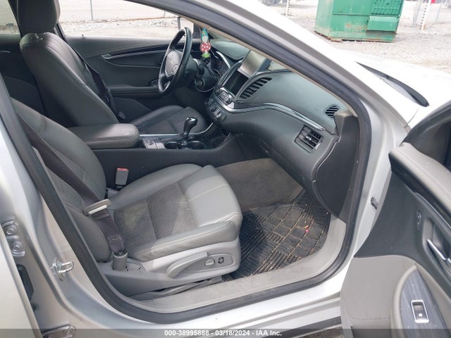 Chevrolet IMPALA 1LT 2017 2G1105S33H9162241 Image 5