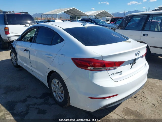 Hyundai ELANTRA SE 2017 5NPD74LF3HH094104 Image 3