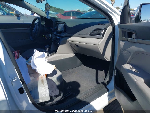 Hyundai ELANTRA SE 2017 5NPD74LF3HH094104 Image 5
