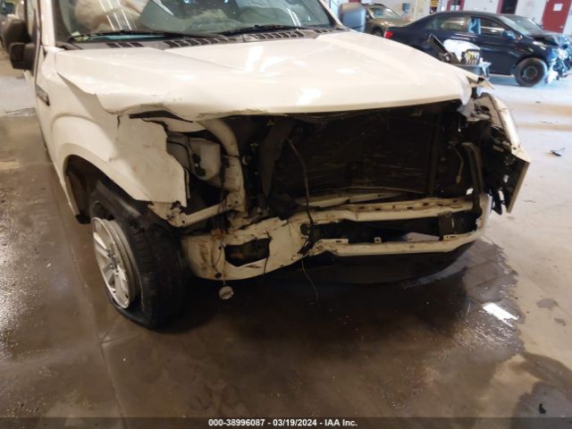 1FTMF1C85HKC41267 Ford F-150 Xl