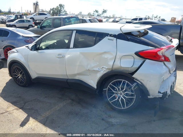 Toyota C-HR LE 2019 JTNKHMBX5K1028307 Image 14