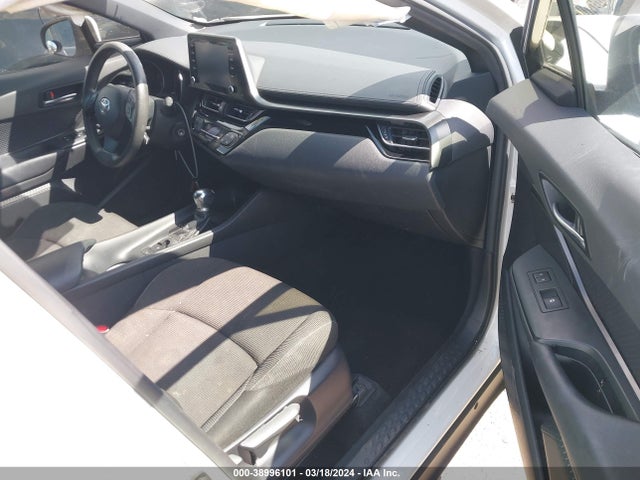 Toyota C-HR LE 2019 JTNKHMBX5K1028307 Image 5