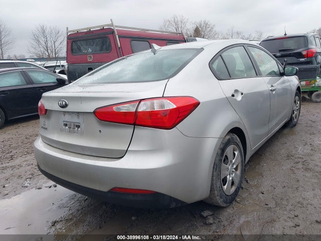 KIA FORTE LX 2015 KNAFK4A67F5422094 Image 4