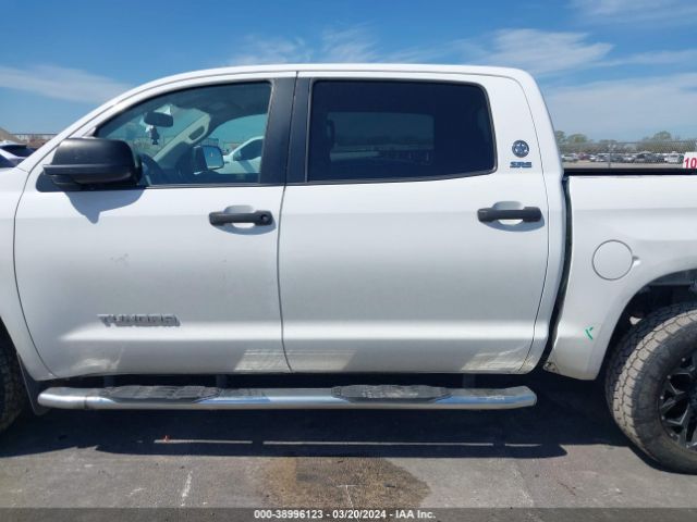 5TFEM5F15EX082524 Toyota Tundra Sr5 4.6l V8