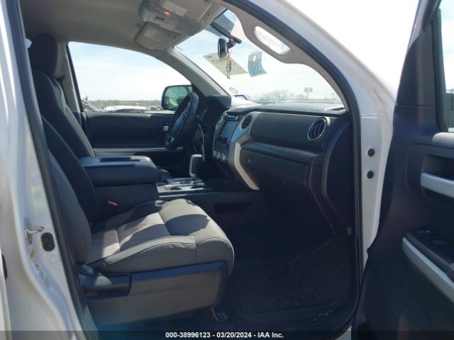 5TFEM5F15EX082524 Toyota Tundra Sr5 4.6l V8