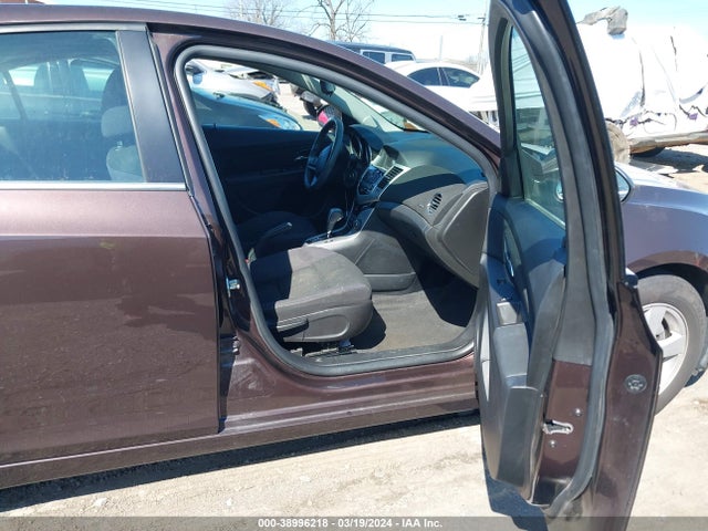 Chevrolet Cruze 1lt Auto 2015 1G1PC5SB7F7139648 Image 5