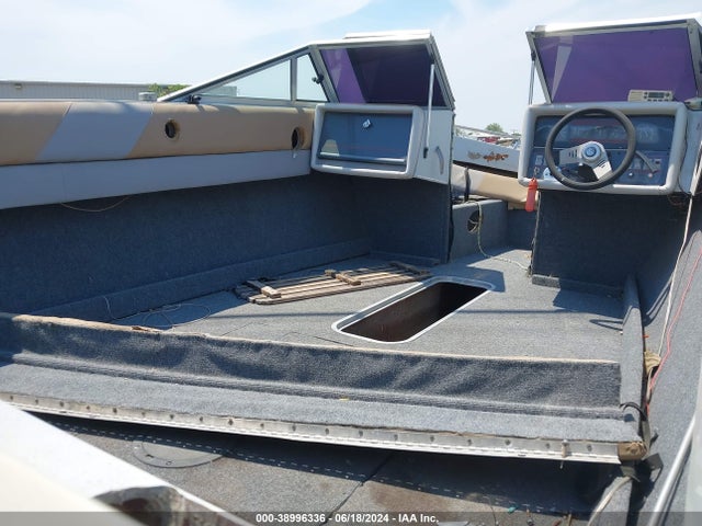 Продажа на аукционе авто 1989 Celebrity 2d Zen, vin: CYG26938J889, номер лота: 38996336