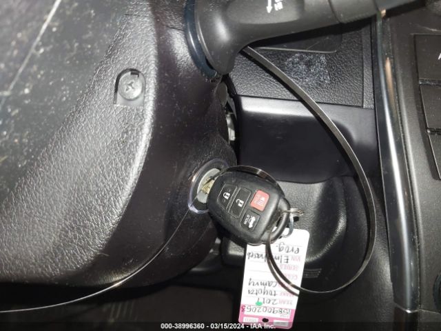 4T1BF1FK6HU330683 Toyota CAMRY SE