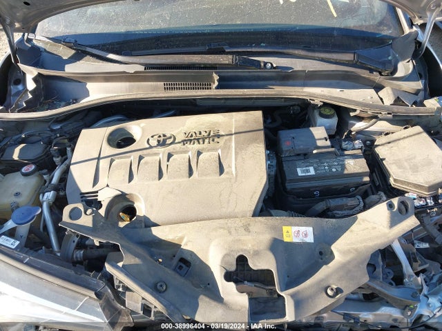 Toyota C-HR XLE 2019 NMTKHMBX9KR086359 Image 10