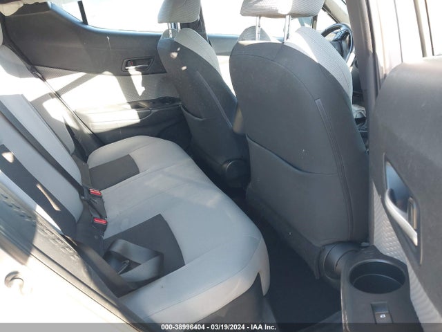 Toyota C-HR XLE 2019 NMTKHMBX9KR086359 Image 8