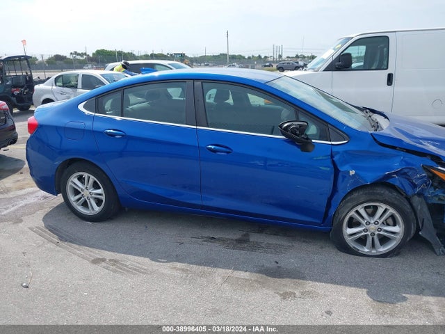 Chevrolet Cruze Lt Auto 2018 1G1BE5SM8J7182913 Image 13