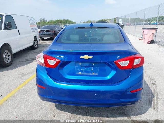 Chevrolet Cruze Lt Auto 2018 1G1BE5SM8J7182913 Image 16