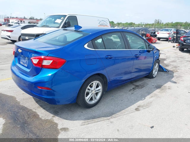 Chevrolet Cruze Lt Auto 2018 1G1BE5SM8J7182913 Image 4