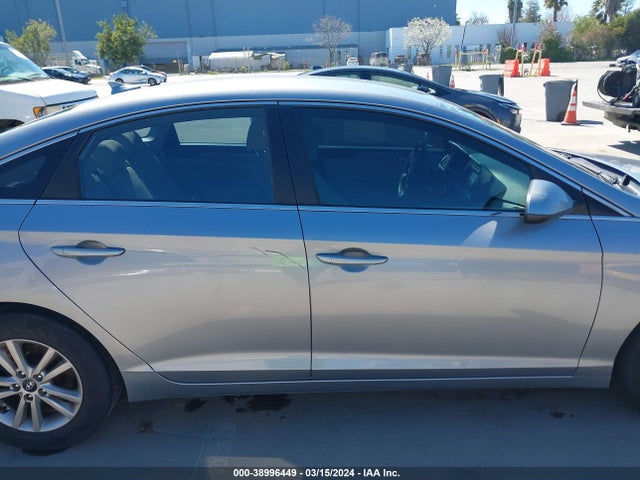 Hyundai SONATA SE 2016 5NPE24AF1GH362491 Image 13