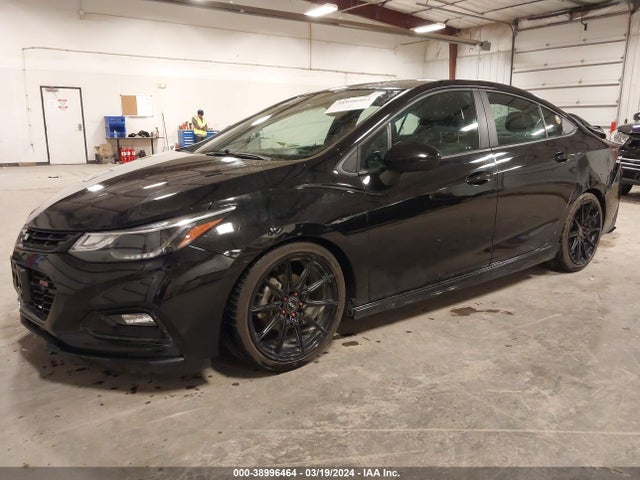 Chevrolet Cruze Lt Auto 2018 1G1BE5SM3J7212156 Image 2