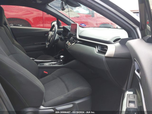 38996487 :رقم المزاد ، JTNKHMBX8K1018287 vin ، 2019 Toyota C-hr Xle مزاد بيع
