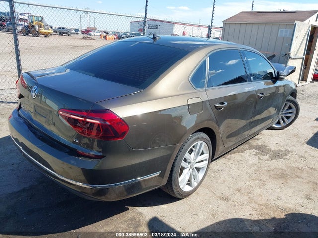 1VWLA7A36KC011899 Volkswagen Passat 2.0t Wolfsburg Edition