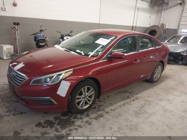 Hyundai SONATA SE 2015 5NPE24AF3FH222456 Image 2