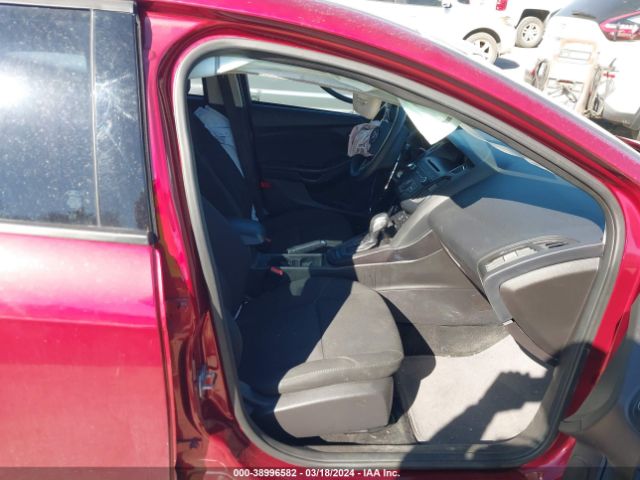 1FADP3K24FL336244 Ford FOCUS SE