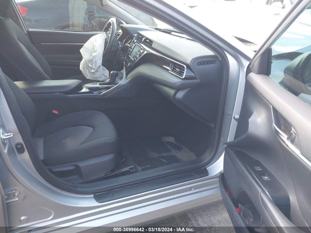 Toyota CAMRY LE 2020 4T1C11AK4LU906354 Image 5