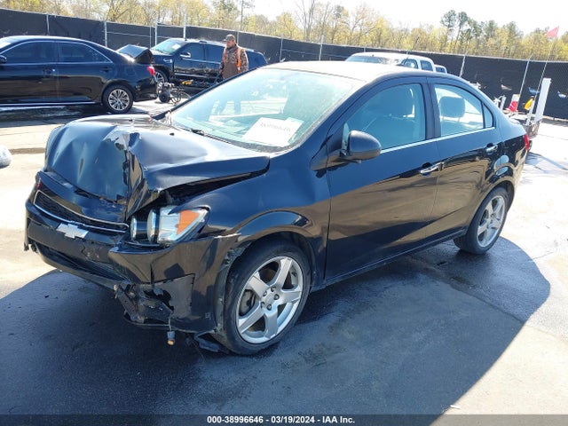 Chevrolet Sonic Ltz Auto 2015 1G1JE5SB4F4101439 Image 2