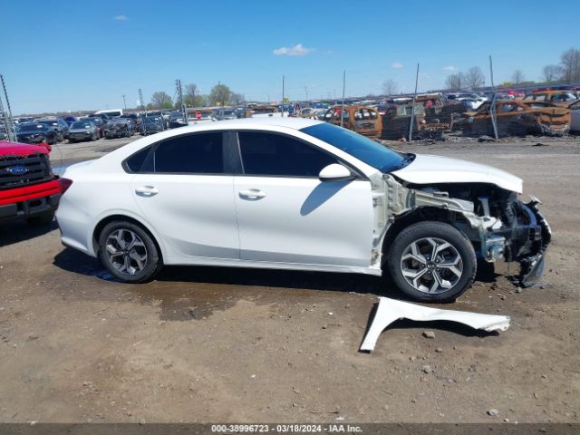3KPF24AD8KE059448 KIA Forte Lxs