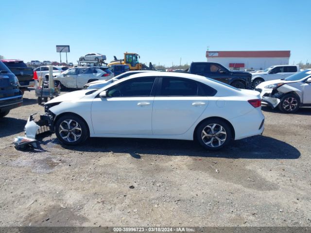 3KPF24AD8KE059448 KIA Forte Lxs