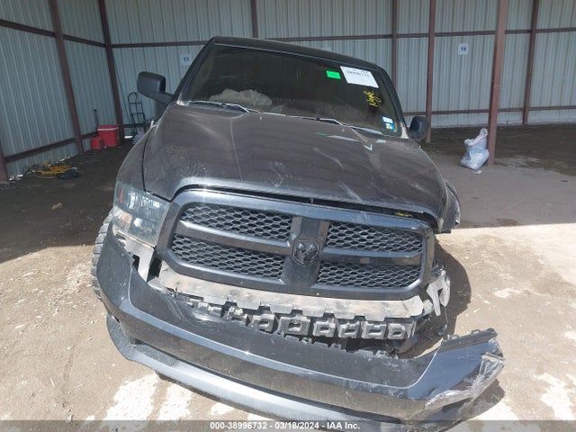 RAM 1500 Express  4x4 5'7 Box 2018 1C6RR7KG1JS293601 Image 12