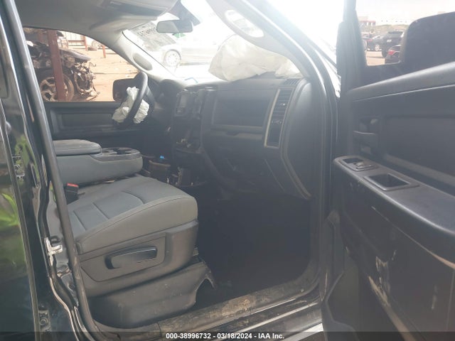 RAM 1500 Express  4x4 5'7 Box 2018 1C6RR7KG1JS293601 Image 5
