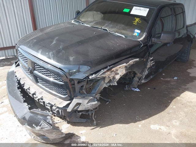 RAM 1500 Express  4x4 5'7 Box 2018 1C6RR7KG1JS293601 Image 6