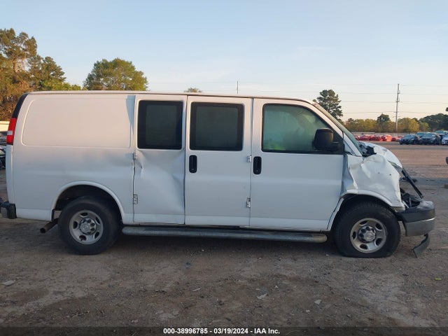 Chevrolet Express 2500 Work Van 2018 1GCWGAFG9J1910094 Image 14
