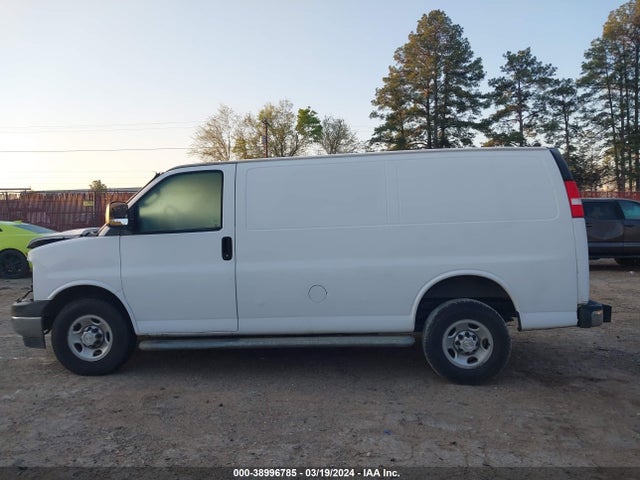 Chevrolet Express 2500 Work Van 2018 1GCWGAFG9J1910094 Image 15