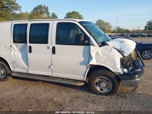 Chevrolet Express 2500 Work Van 2018 1GCWGAFG9J1910094 Image 19