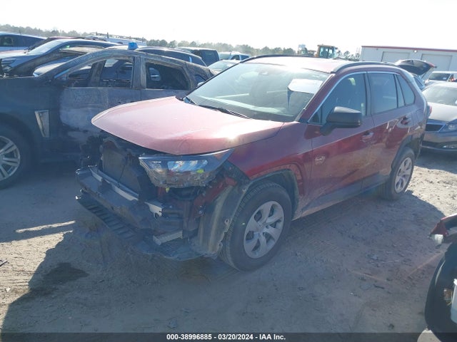 Toyota RAV4 LE 2021 JTMH1RFV0MD067445 Image 2