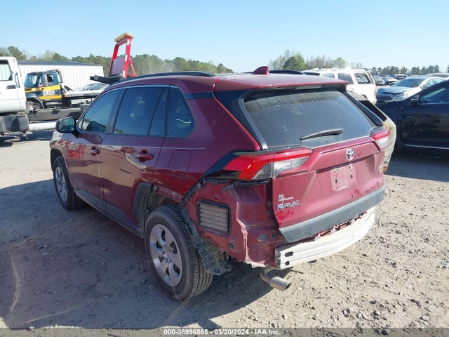 Toyota RAV4 LE 2021 JTMH1RFV0MD067445 Image 3