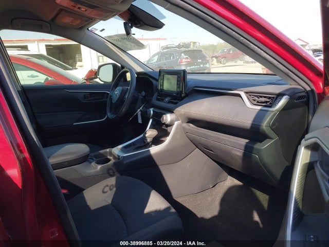 Toyota RAV4 LE 2021 JTMH1RFV0MD067445 Image 5