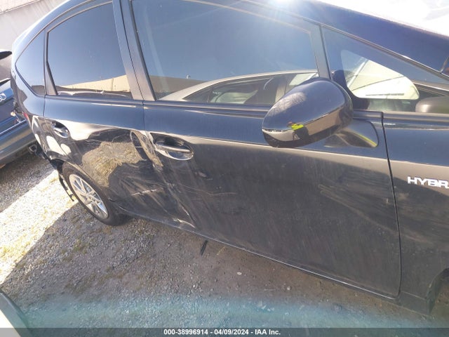 Toyota Prius V Four 2015 JTDZN3EU3FJ035267 Image 13