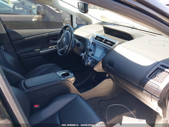 Toyota Prius V Four 2015 JTDZN3EU3FJ035267 Image 5