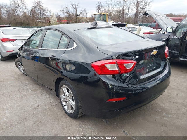 Chevrolet Cruze Lt Auto 2018 1G1BE5SM7J7134657 Image 3