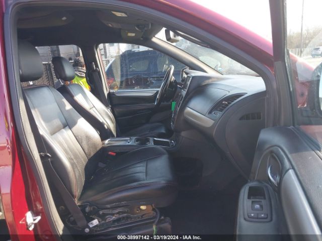 2C4RDGEG0KR709367 Dodge Grand Caravan Gt