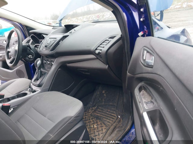 Ford ESCAPE SE 2016 1FMCU9GX7GUB92587 Image 5