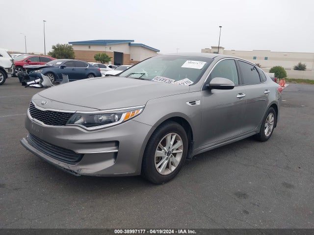 KIA Optima Lx 2016 5XXGT4L39GG097601 Image 2